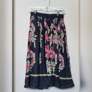 J Gee Elastic Tie Waist Full Floral Skirt Cottagecore.  Size Medium